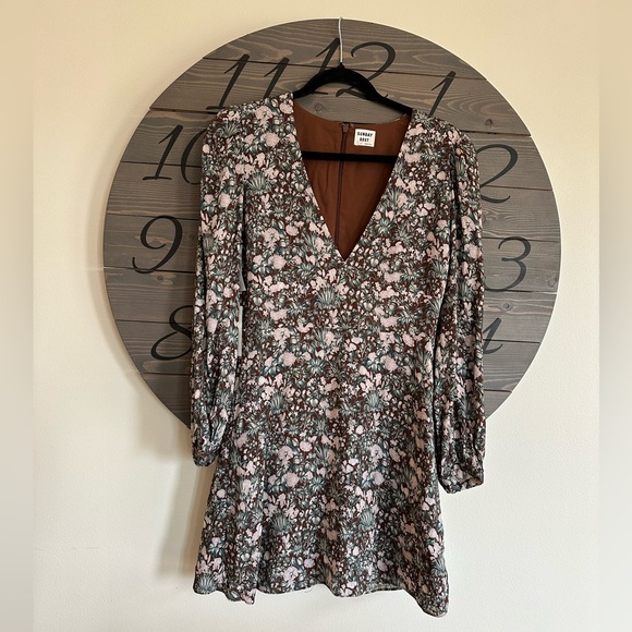 4 Sunday Best Grayson Mini Dress NWT - Picture 2 of 6